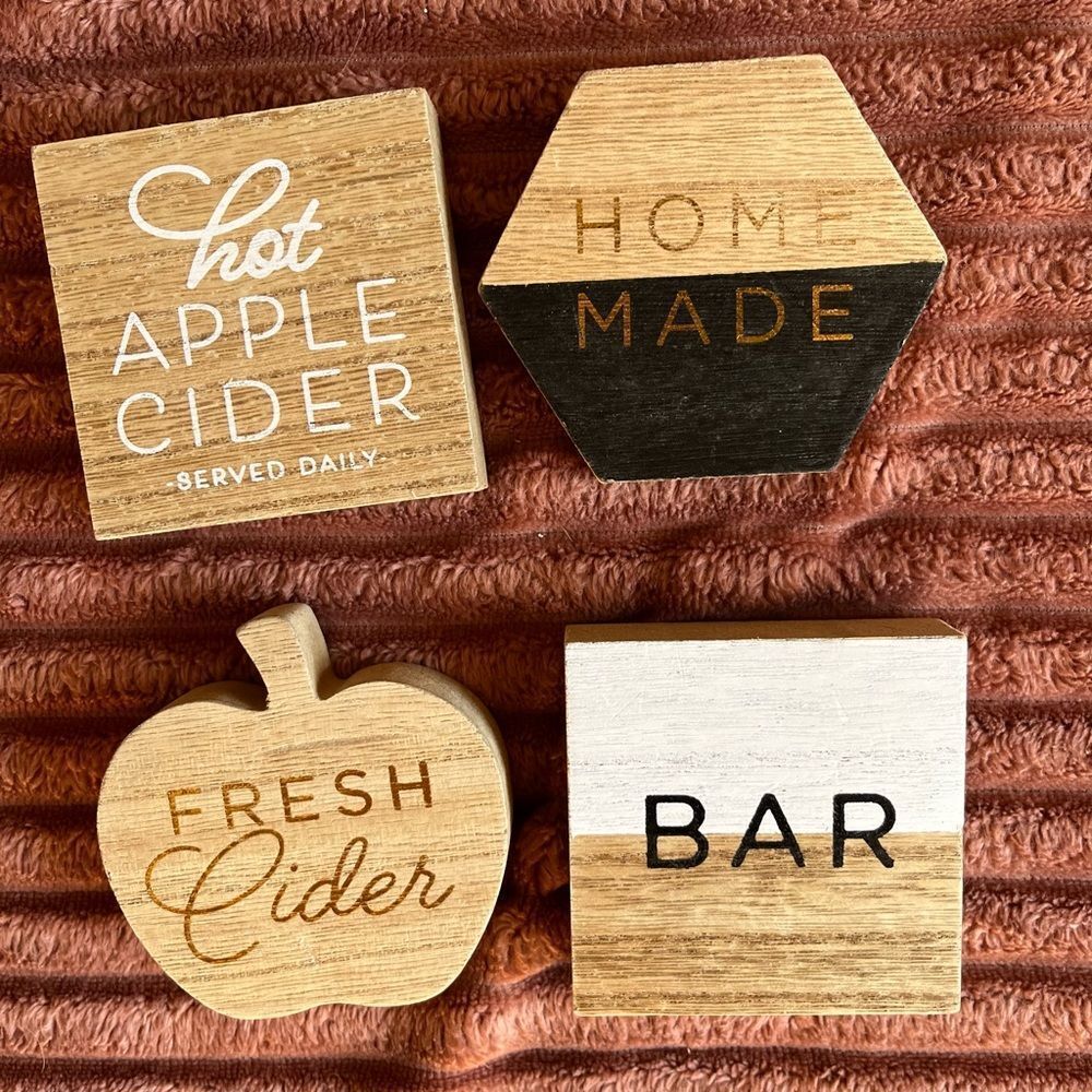 NEW Target Bullseye Fresh Cider Wood Signs Hot Cider Bar Homemade Set of 4 Signs